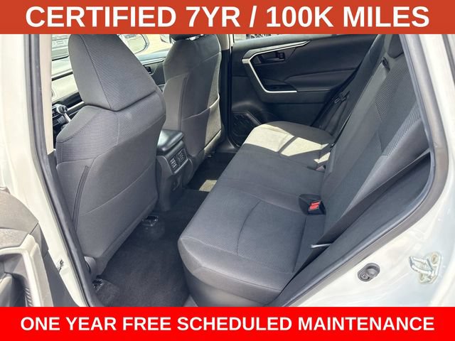 Used 2022 Toyota RAV4 LE AWD/4WD image 16