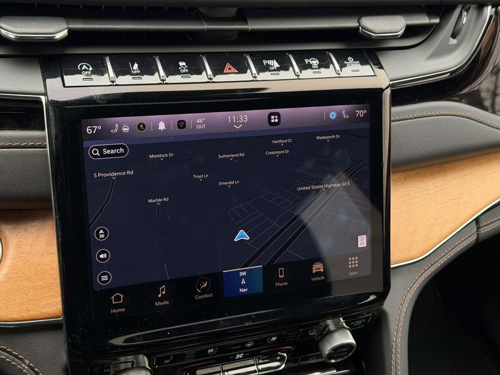 Used 2023 Jeep Grand Cherokee Summit image 3