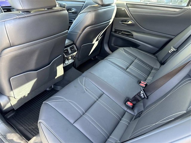 Certified 2025 Lexus ES 300h Ultra Luxury image 14