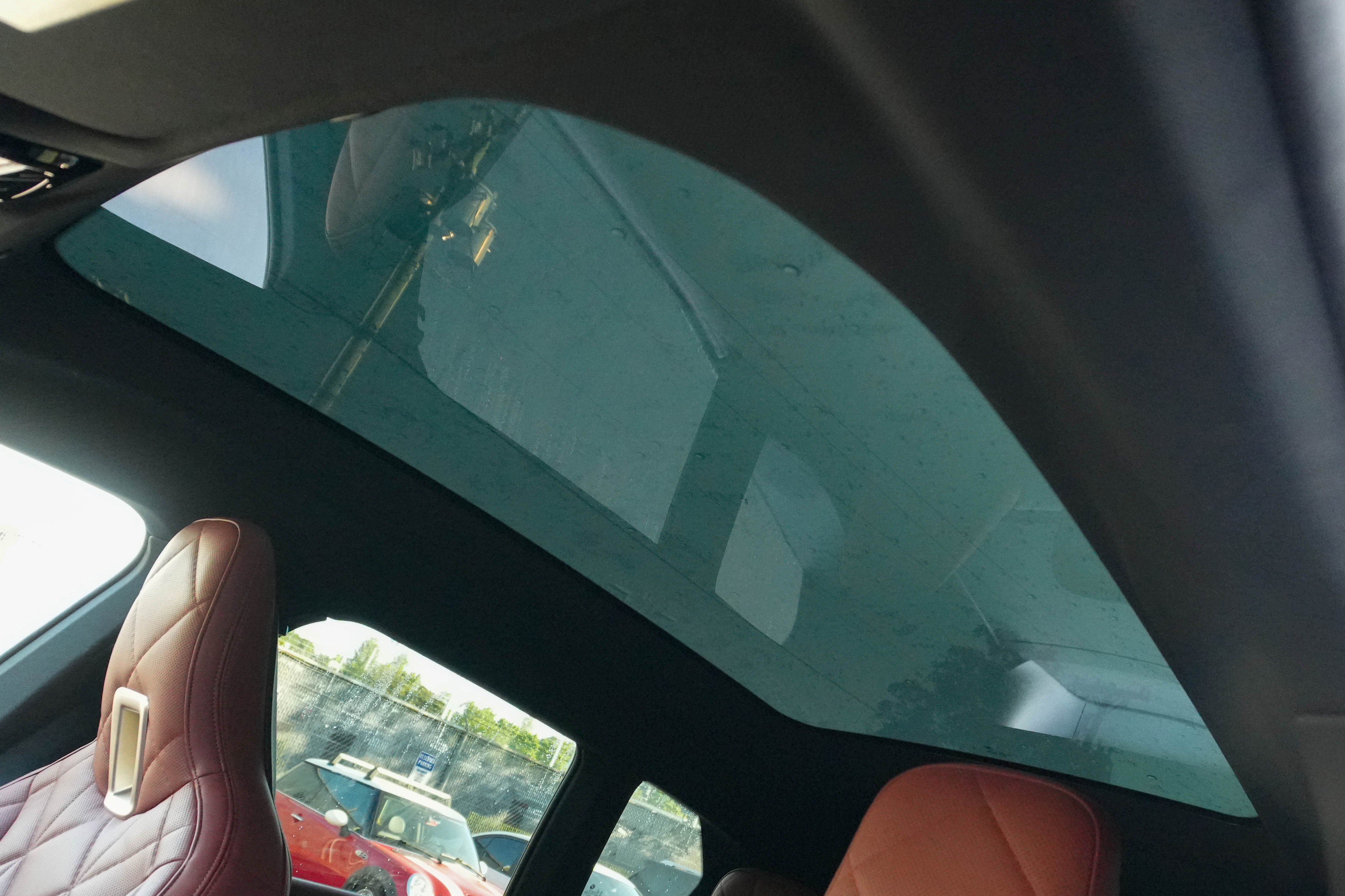 Certified 2023 BMW iX xDrive50 w/ Premium Package AWD/4WD image 12