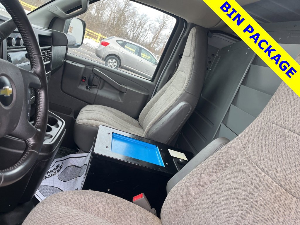 Used 2021 Chevrolet Express 2500 w/ Driver Convenience Package image 9