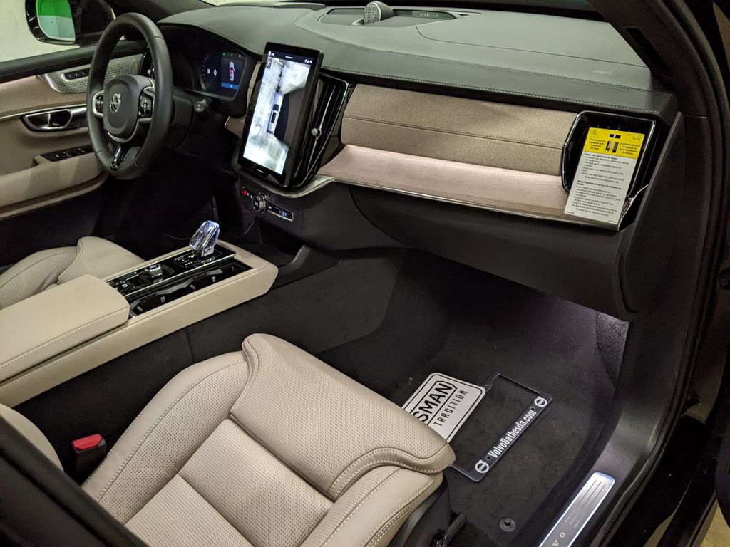 New 2026 Volvo XC90 T8 Ultra w/ Protection Package Premier AWD/4WD image 21