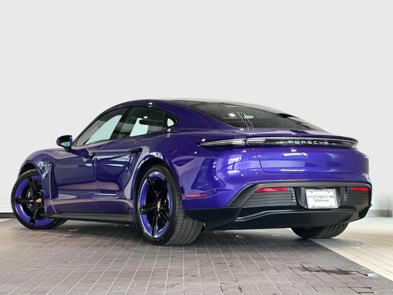 Certified 2025 Porsche Taycan image 3