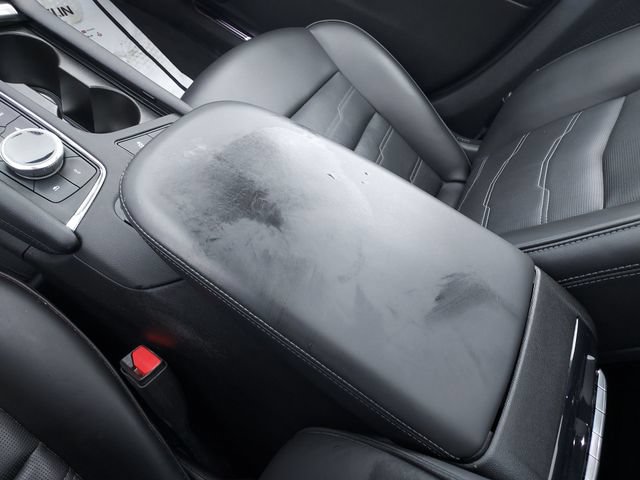 Used 2024 Cadillac XT5 Sportv w/ LPO, Red Accent Package AWD/4WD image 27
