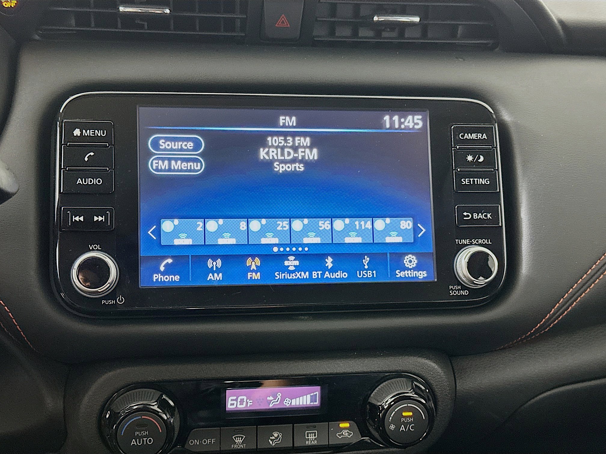 Used 2023 Nissan Kicks SR w/ Interior Electronics Package FWD image 19