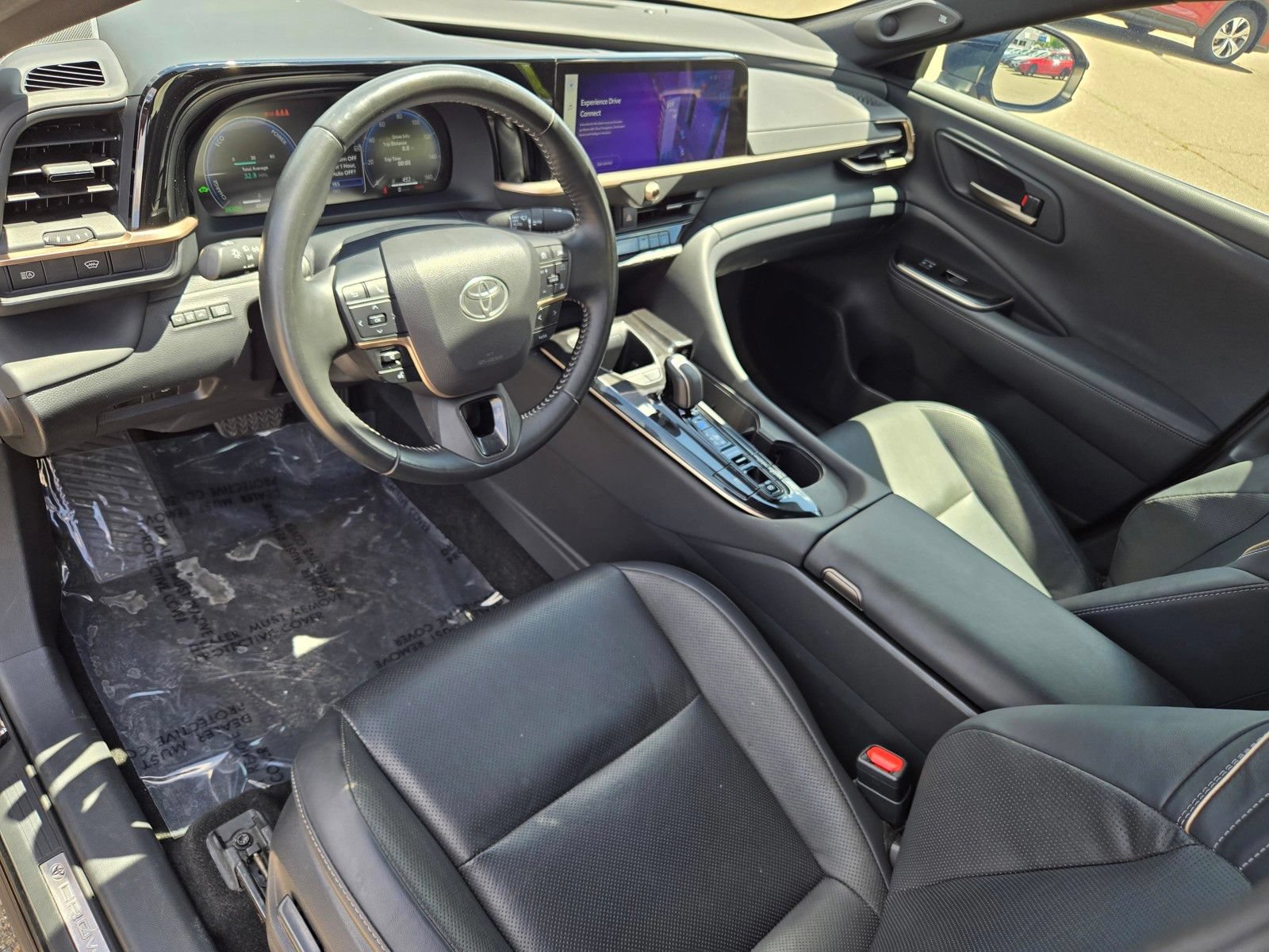 Used 2024 Toyota Crown AWD/4WD image 16