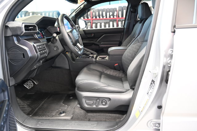 Used 2025 Toyota 4Runner TRD Sport Premium AWD/4WD image 11