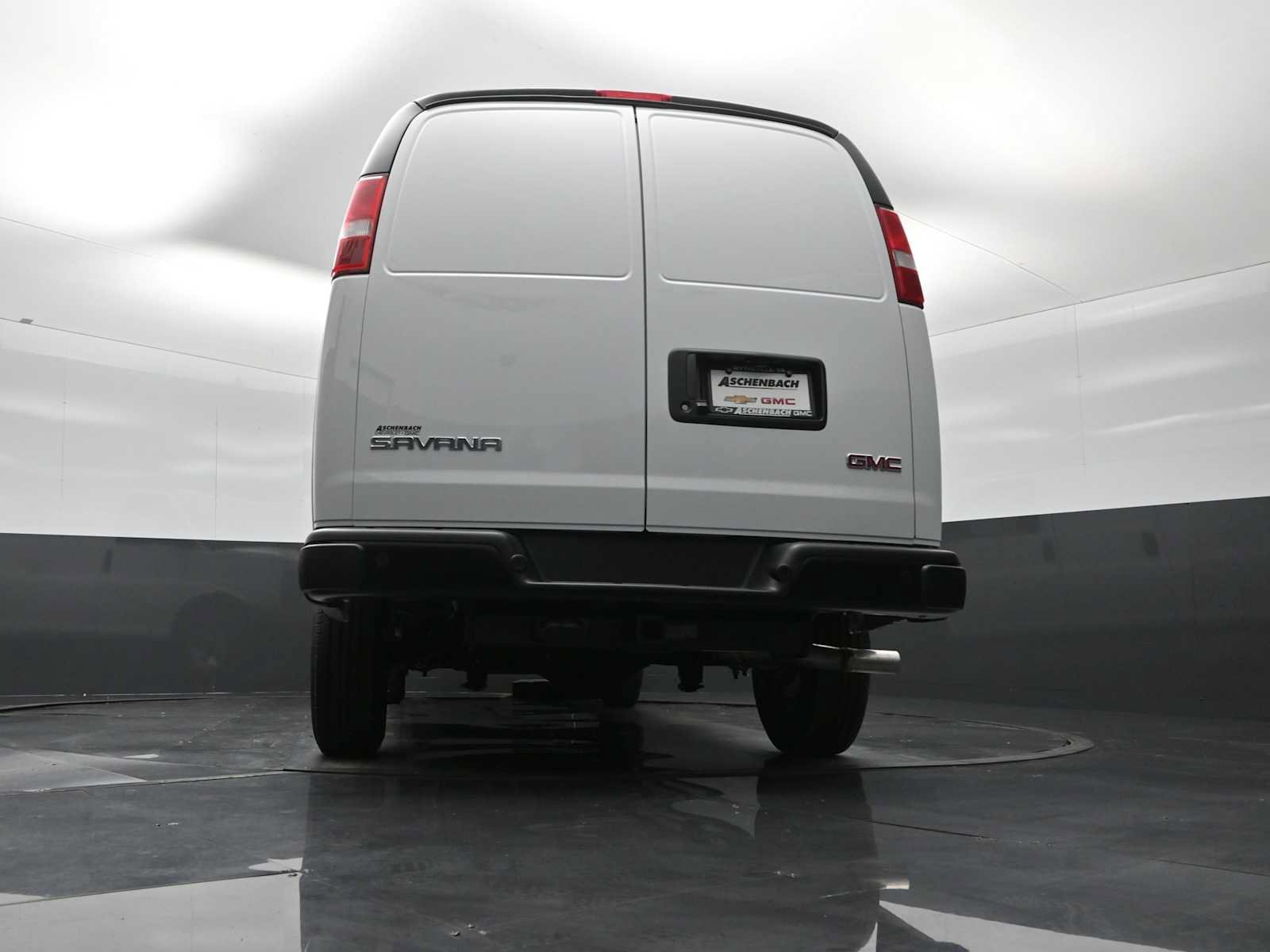 New 2026 GMC Savana 3500 Extended w/ Driver Convenience Package RWD image 22