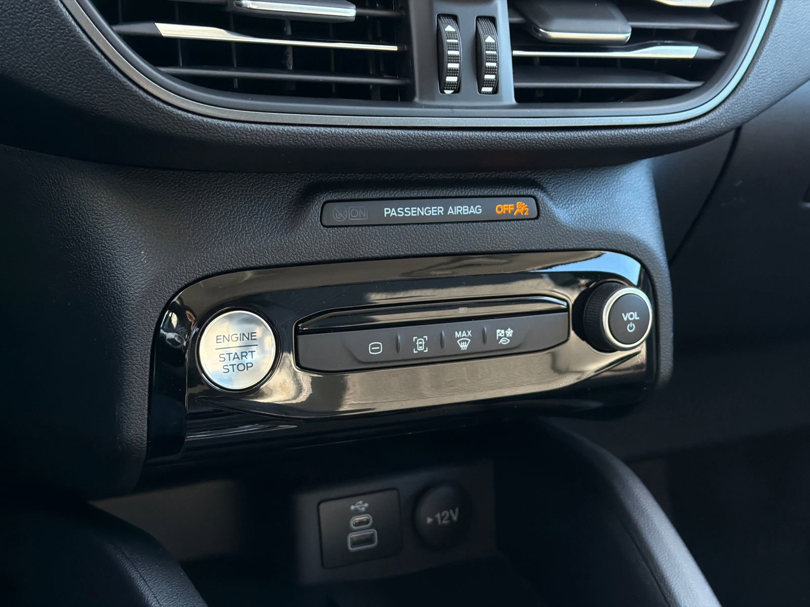 New 2026 Ford Escape SE image 26