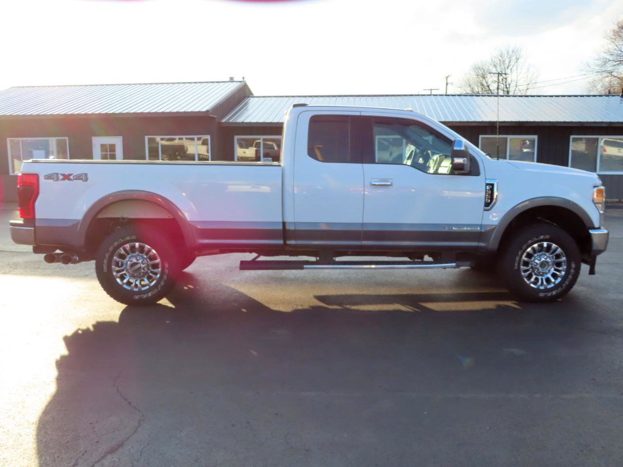 Used 2021 Ford F350 Lariat w/ Chrome Package image 7