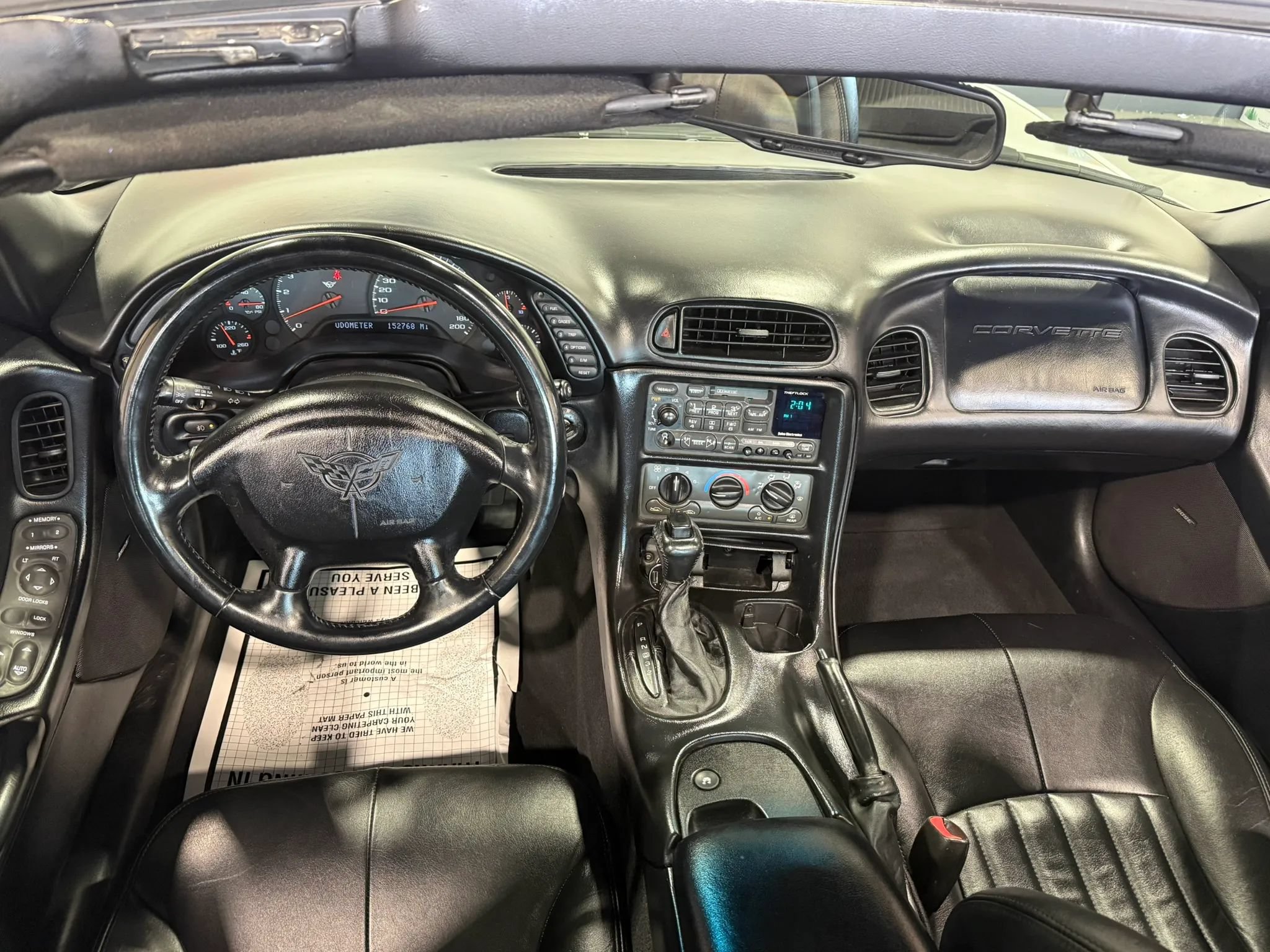 Used 1998 Chevrolet Corvette Coupe RWD image 9