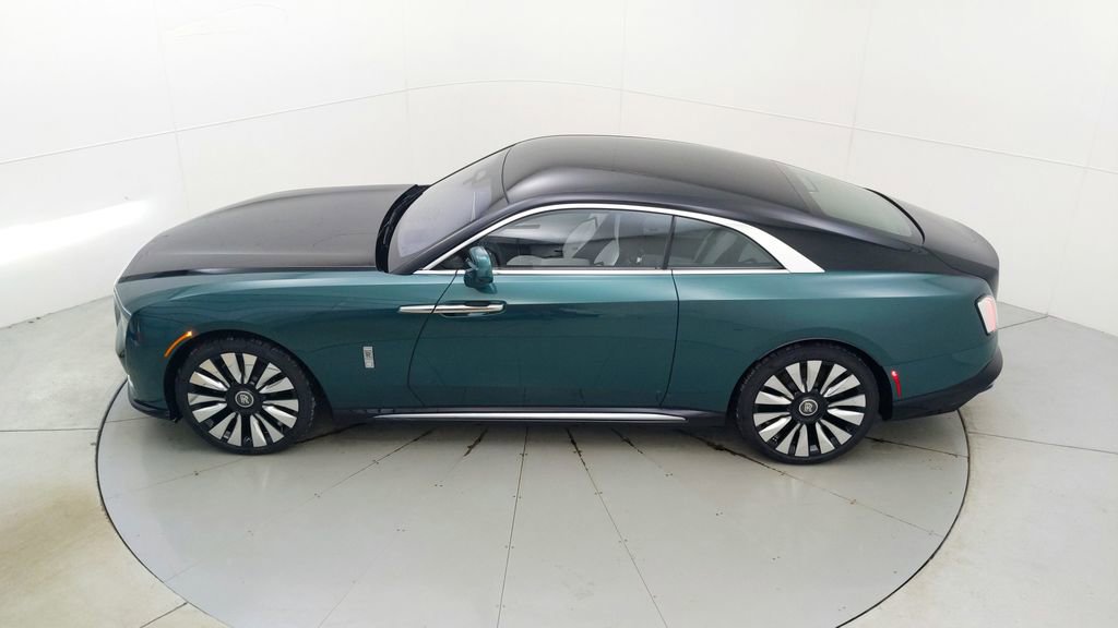 Used 2024 Rolls-Royce Spectre w/ Spectre Launch Package image 20