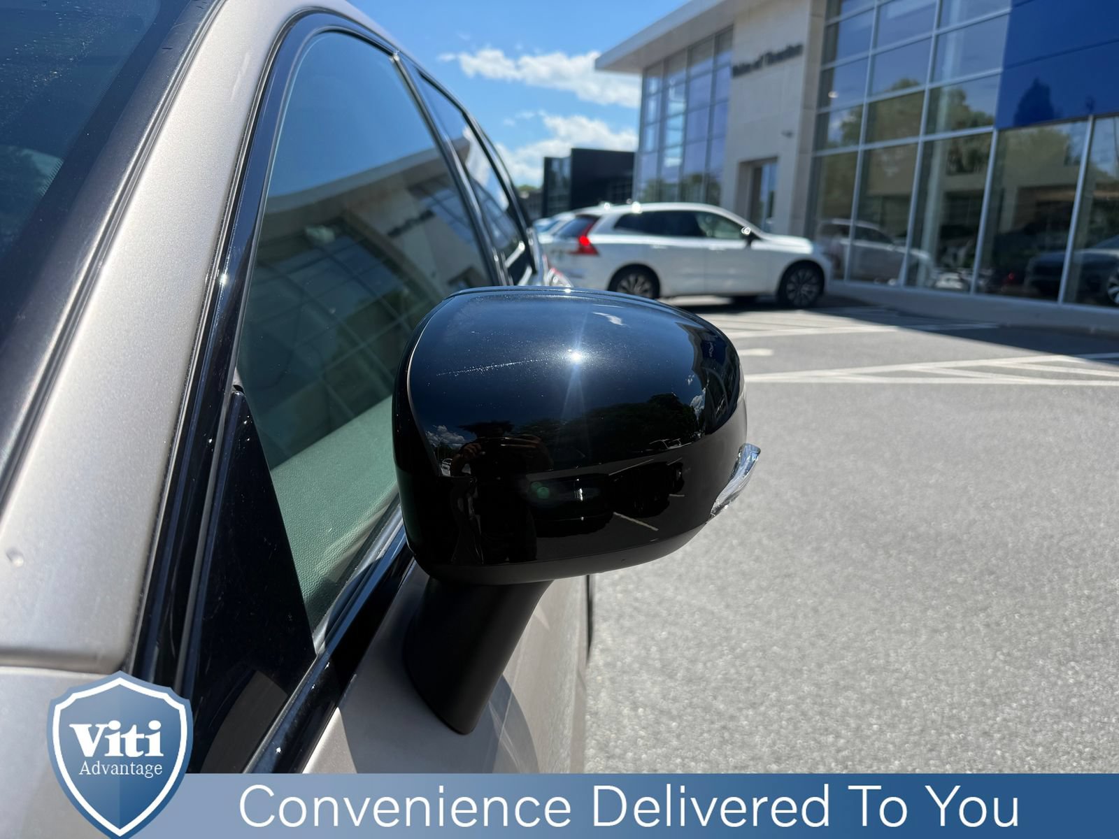 Certified 2025 Volvo XC60 T8 Plus w/ Protection Package Premier AWD/4WD image 11