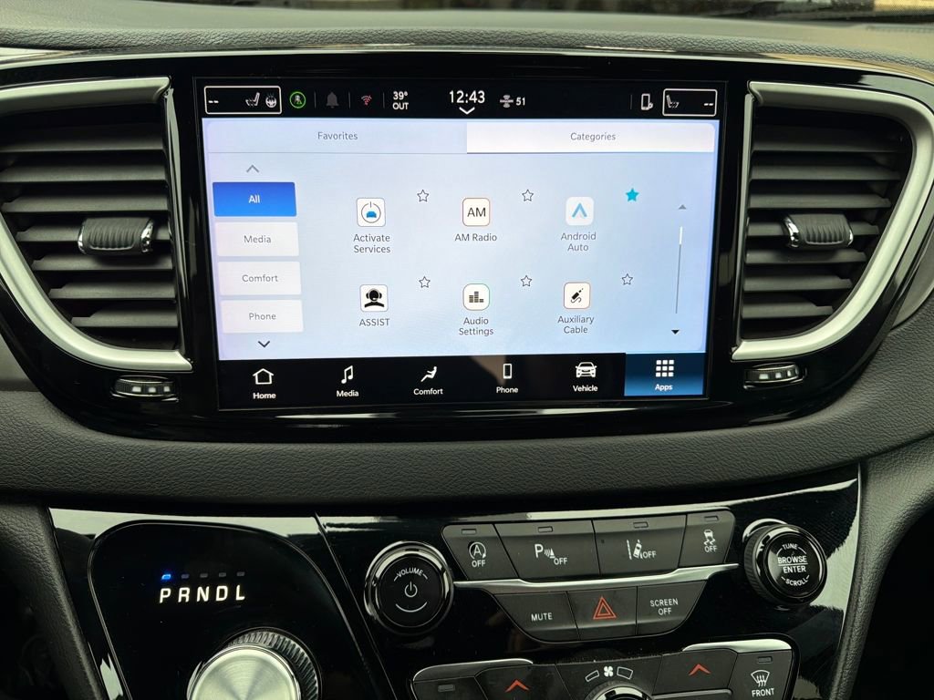 Used 2025 Chrysler Pacifica Select image 28