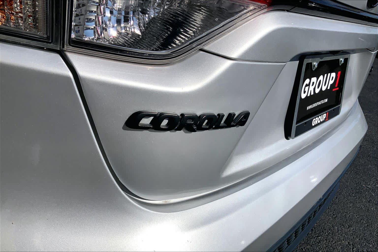 Used 2022 Toyota Corolla SE FWD image 30