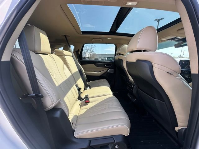 Used 2025 Acura MDX w/ Advance Package image 31