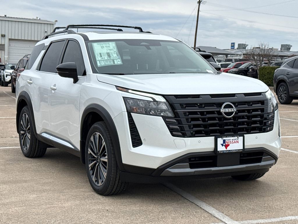 New 2026 Nissan Pathfinder Platinum image 2