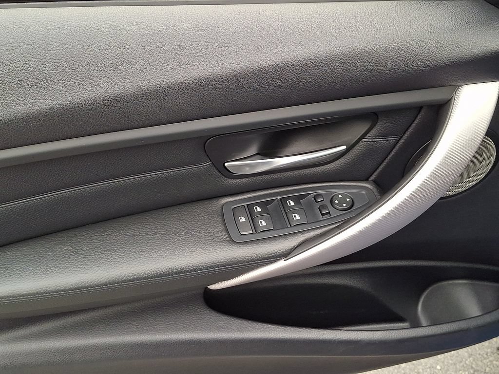 Used 2014 BMW 328i xDrive Sedan AWD/4WD image 15