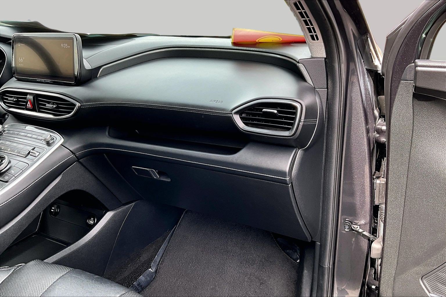 Used 2022 Hyundai Santa Fe Limited FWD image 15