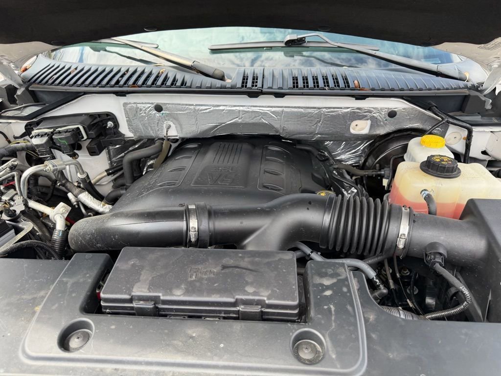 Used 2017 Ford Expedition Platinum image 11