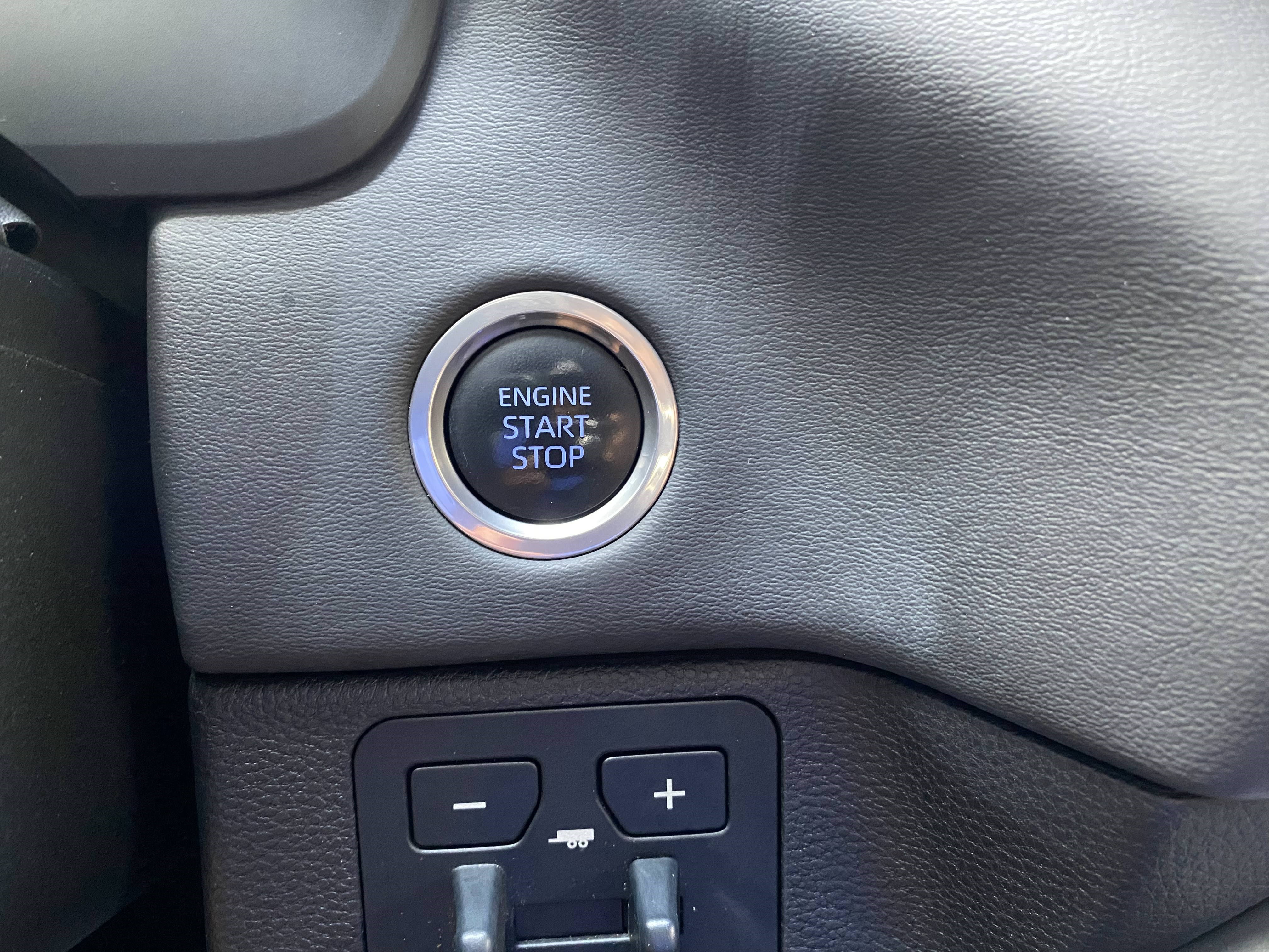 Used 2024 Toyota Tundra Platinum AWD/4WD image 26