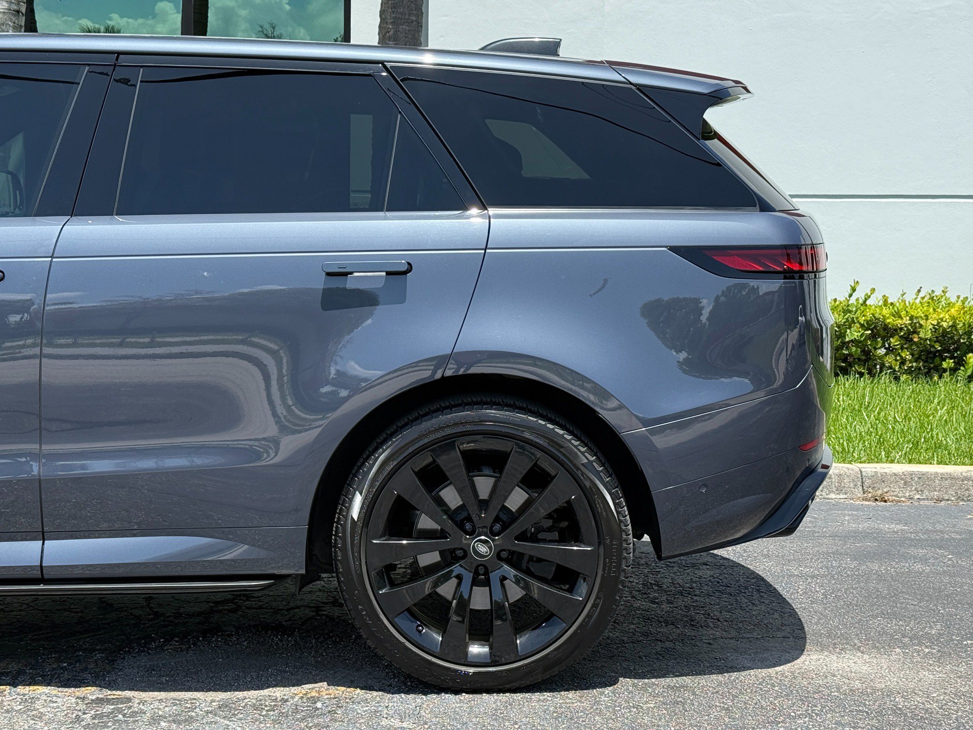 Used 2023 Land Rover Range Rover Sport First Edition AWD/4WD image 12