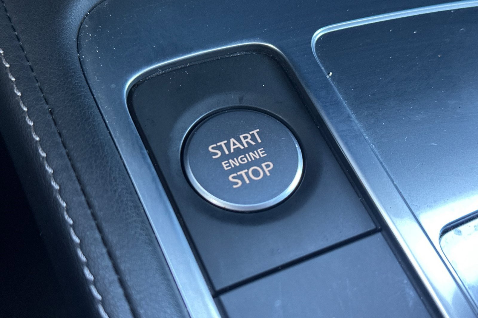 Certified 2025 INFINITI QX60 Luxe w/ Black Edition image 37