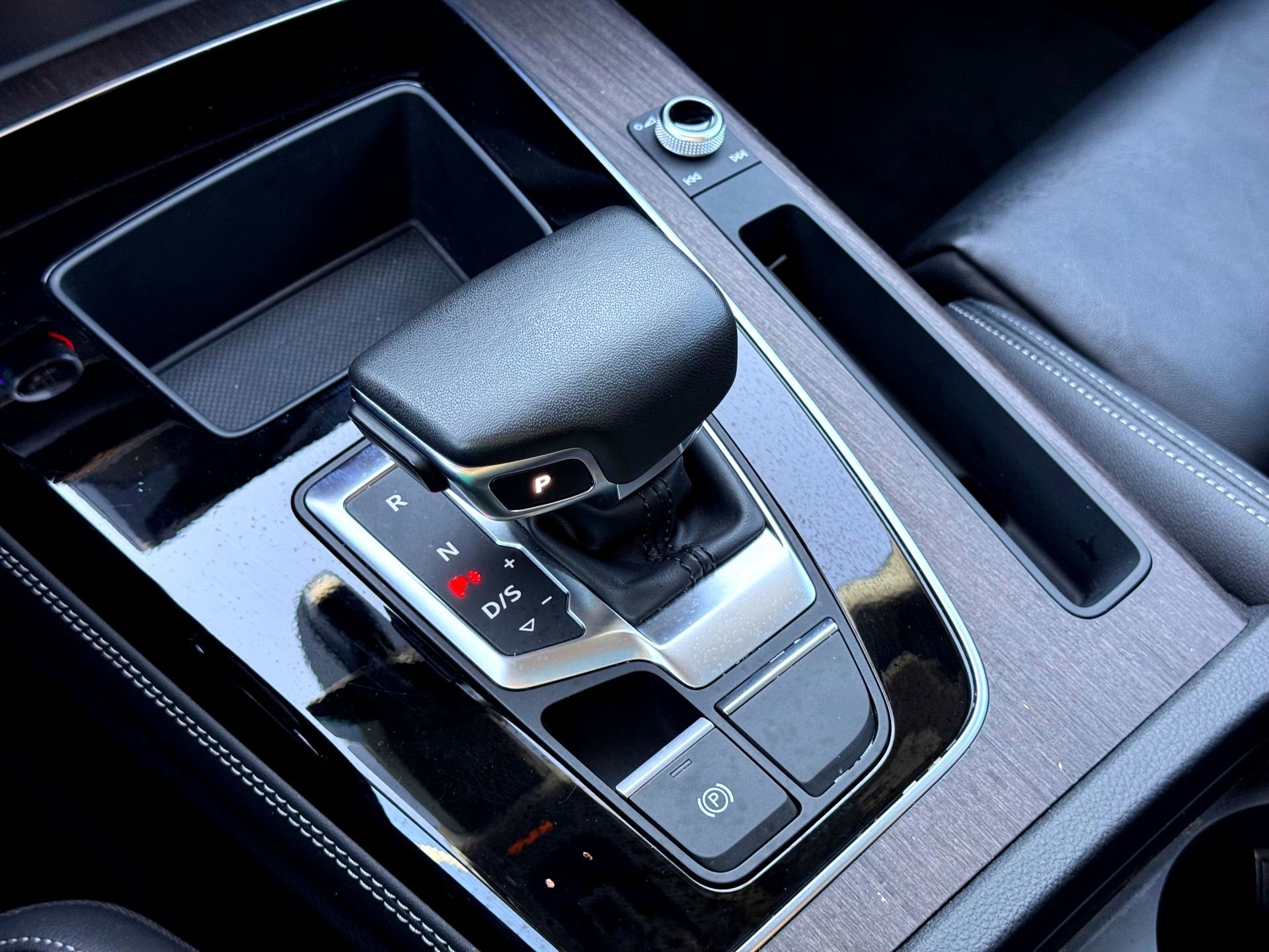 Used 2023 Audi Q5 2.0T Premium Plus w/ Premium Plus Package image 28