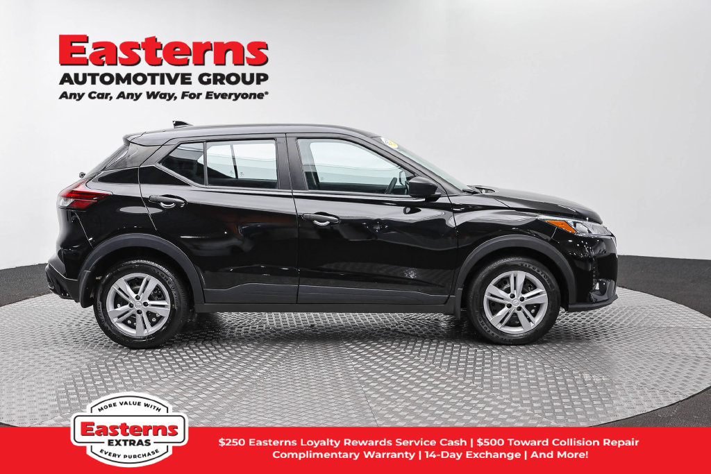 Used 2024 Nissan Kicks S FWD image 5