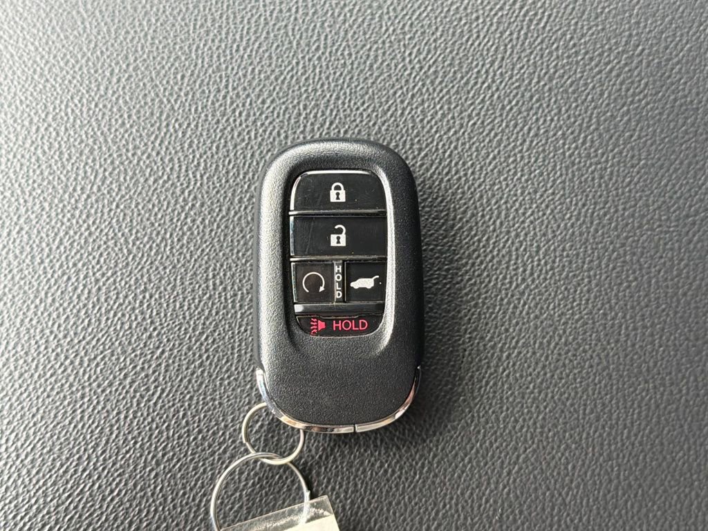 Used 2025 Honda CR-V Sport-L image 31