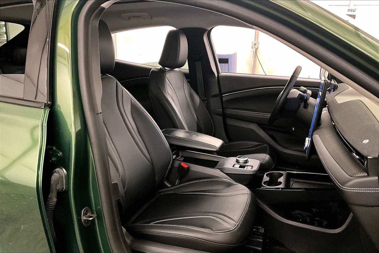 Used 2024 Ford Mustang Mach-E Premium image 7