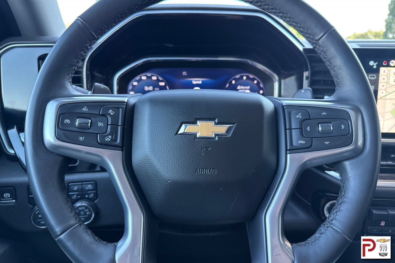 Certified 2025 Chevrolet Silverado 1500 LTZ AWD/4WD image 27