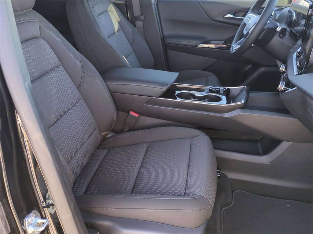 New 2026 Chevrolet Equinox LT w/ Midnight Edition image 27