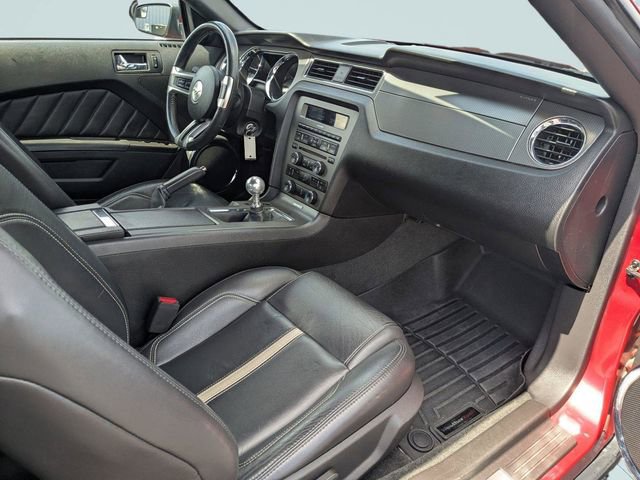 Used 2012 Ford Mustang GT Premium image 15