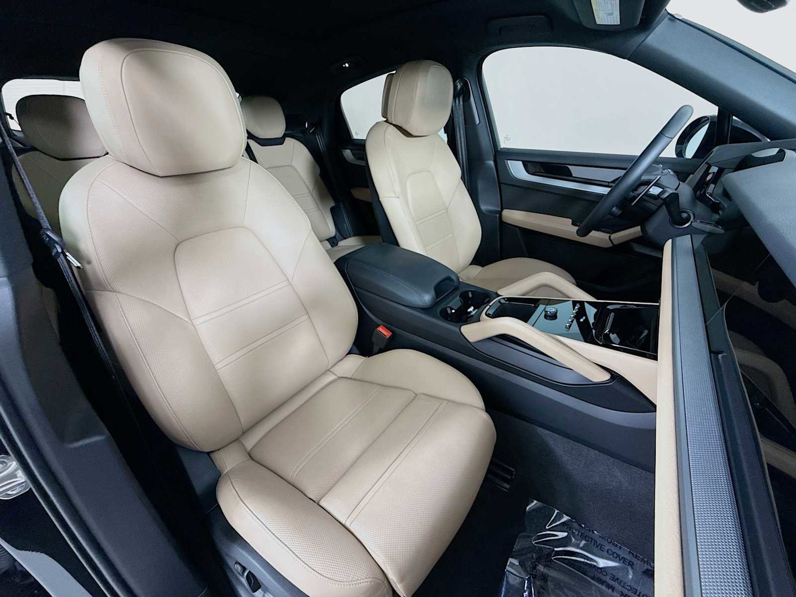 Certified 2026 Porsche Cayenne Coupe AWD/4WD image 28
