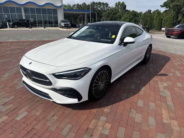 Used 2025 Mercedes-Benz CLE 450 4MATIC Coupe w/ Driver Assistance Package image 32