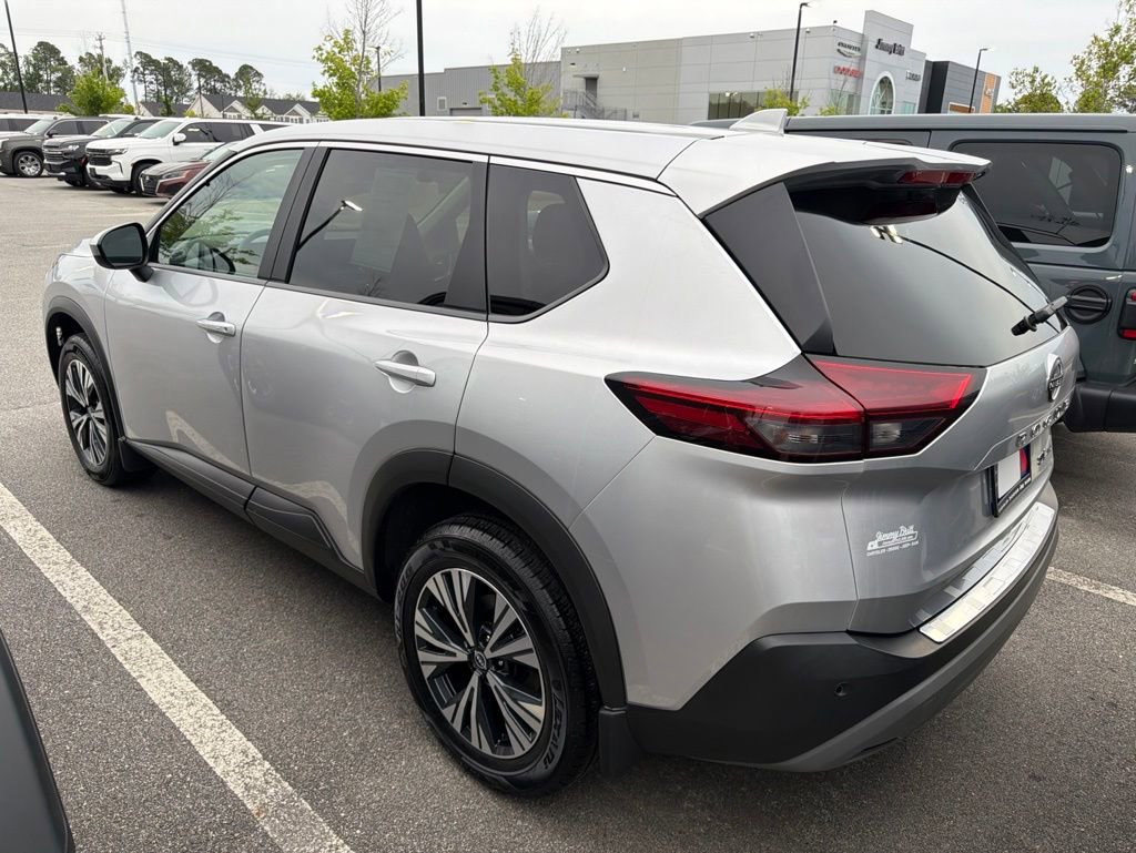 Used 2023 Nissan Rogue SV AWD/4WD image 14