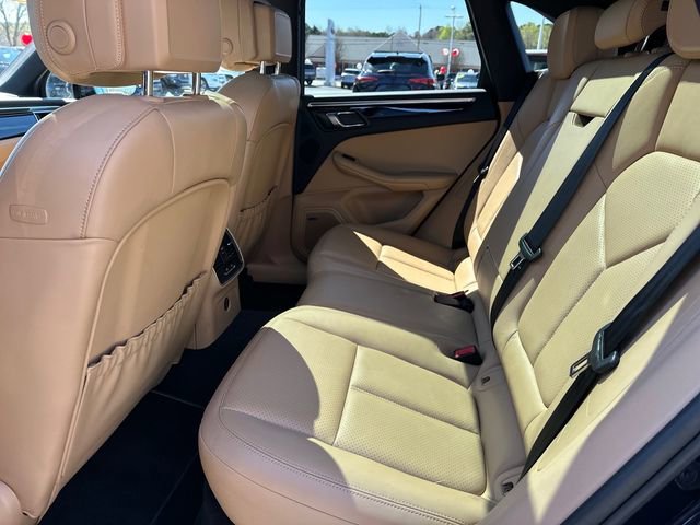 Used 2018 Porsche Macan image 12