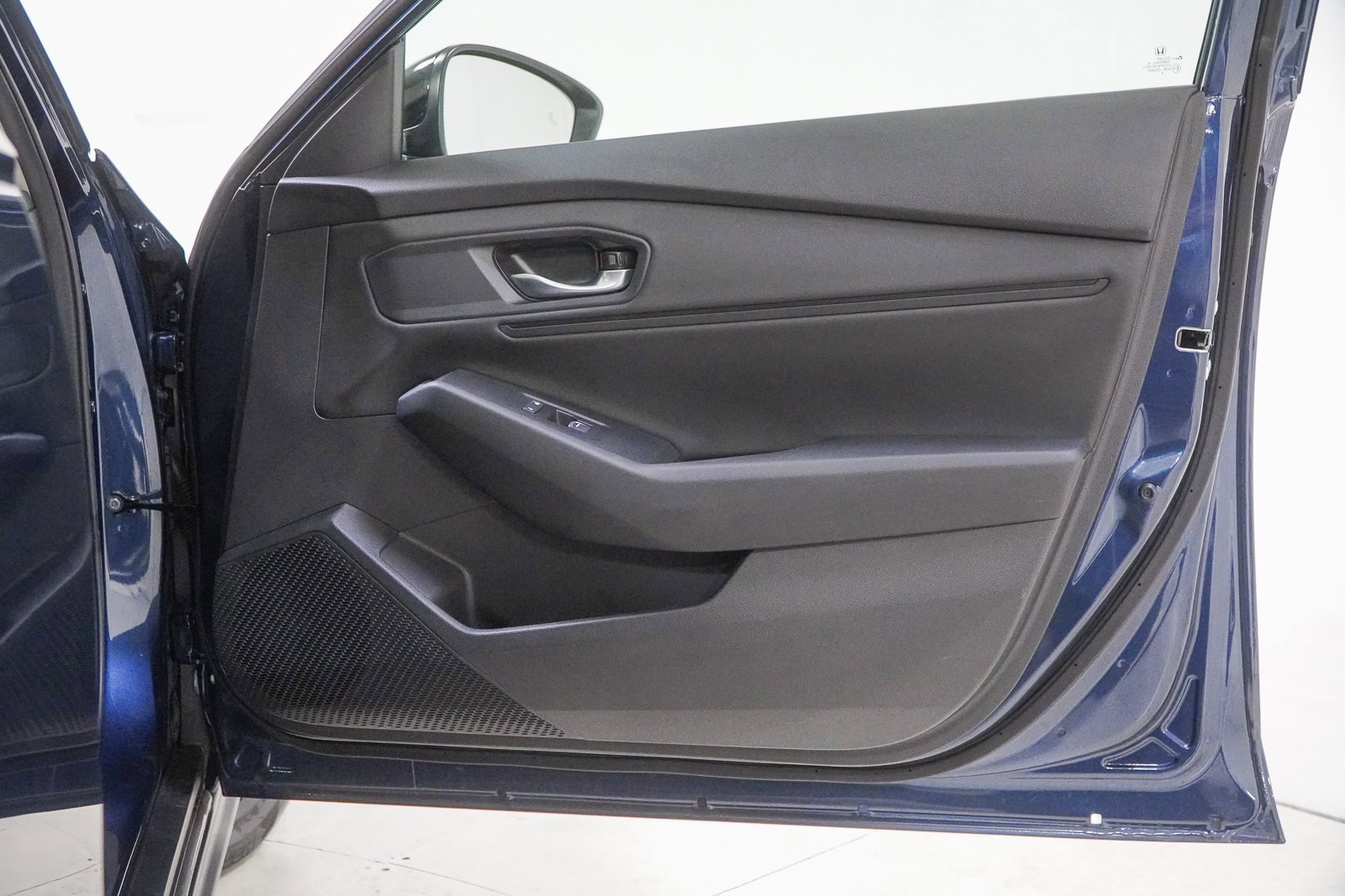 Certified 2025 Honda Accord SE image 35