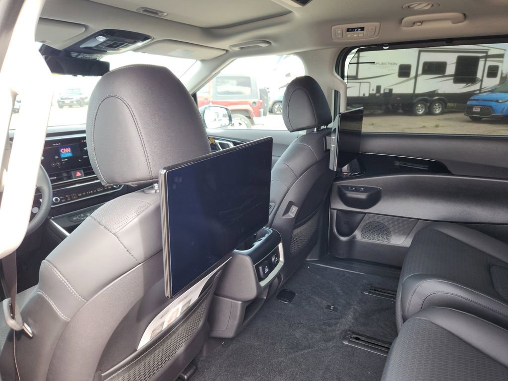 New 2025 Kia Carnival SX Prestige image 13
