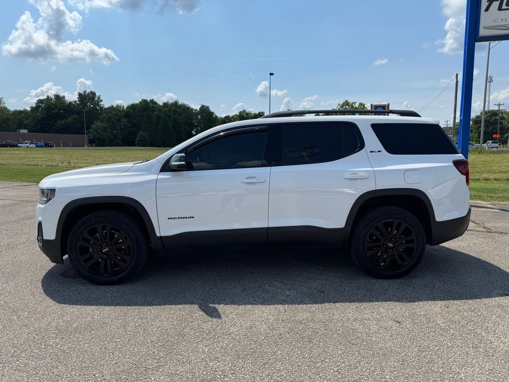 Used 2023 GMC Acadia SLE w/ Driver Convenience Package image 2