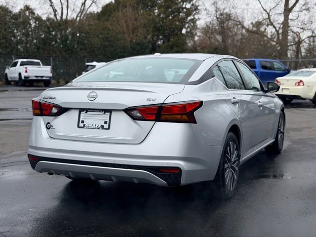 Used 2024 Nissan Altima 2.5 SV image 4