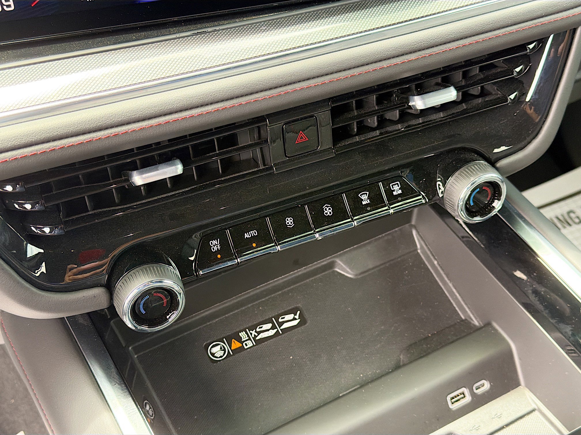 Used 2026 Chevrolet Tahoe RST w/ Comfort Package image 36