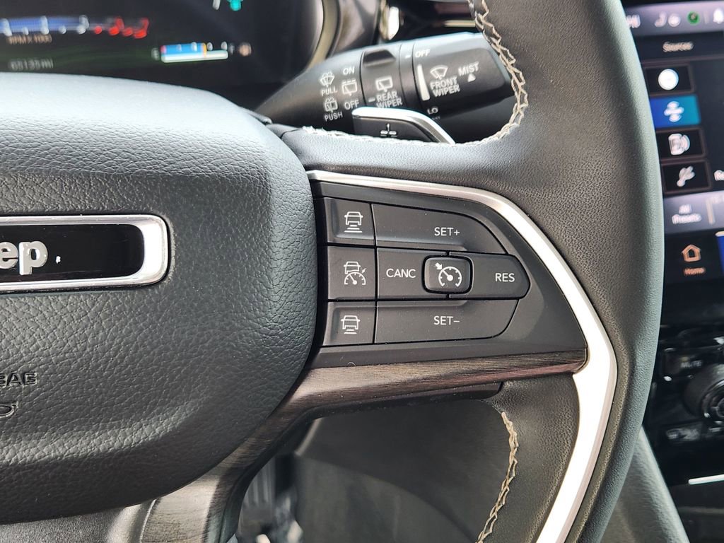 Used 2024 Jeep Grand Cherokee Limited 4xe image 9