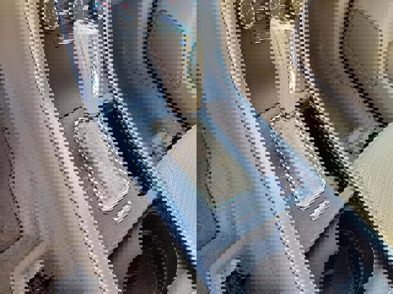 Used 2011 Lincoln MKS image 20