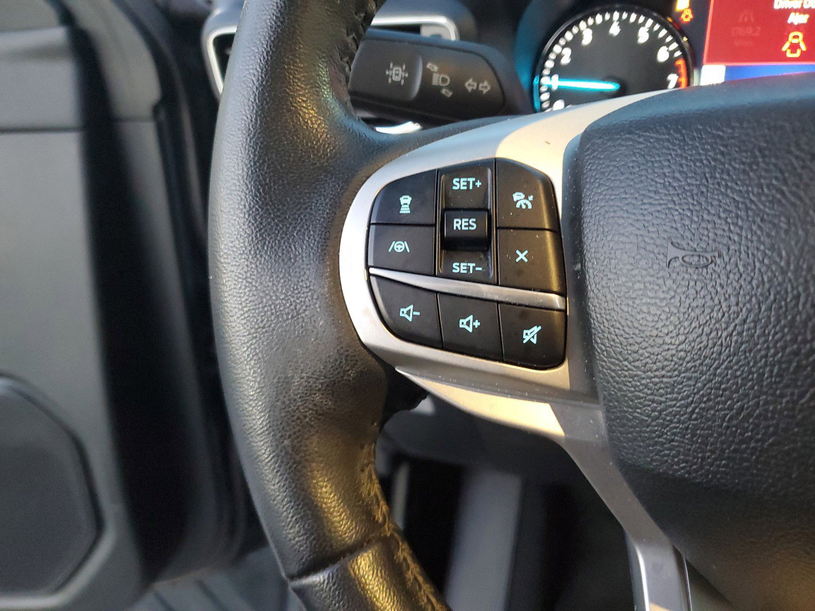 Used 2023 Ford Explorer XLT w/ Equipment Group 202A image 27