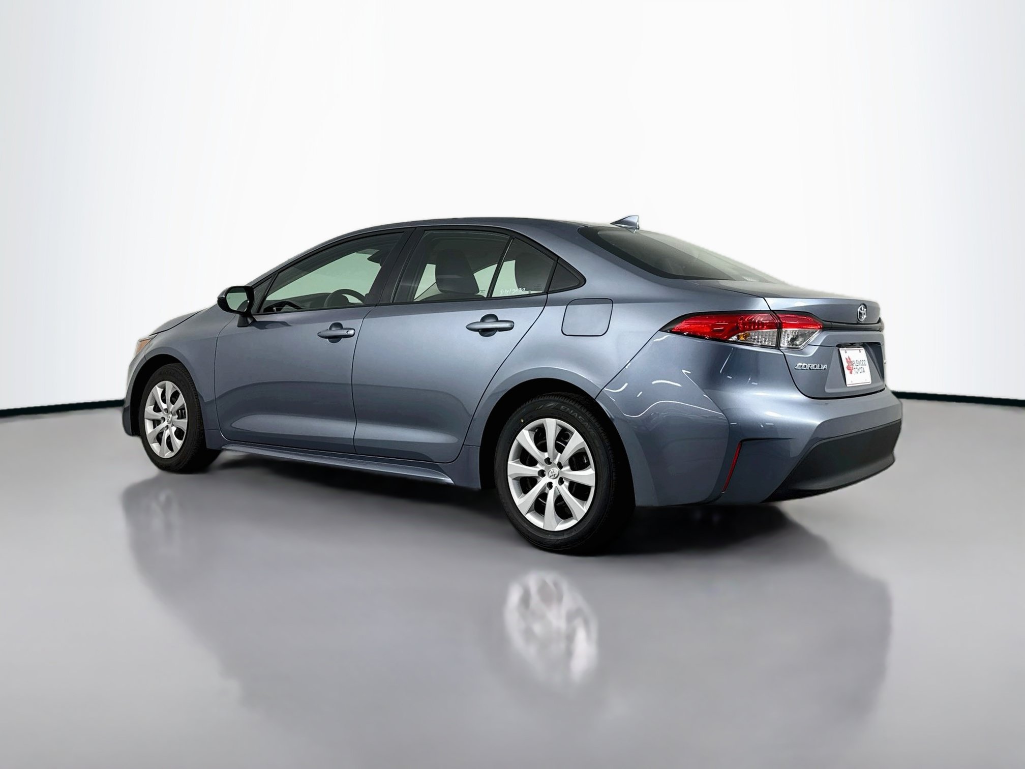 Certified 2026 Toyota Corolla LE FWD image 5