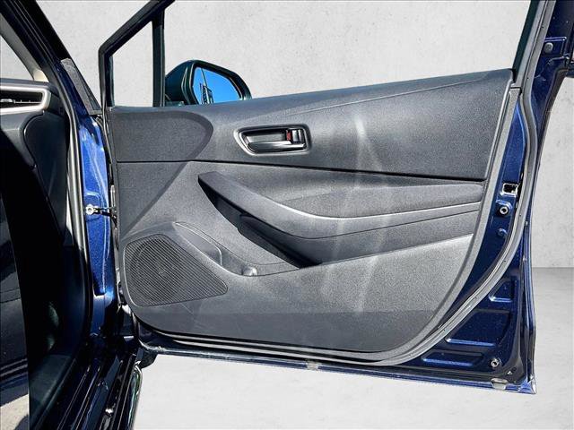 Used 2022 Toyota Corolla LE image 19