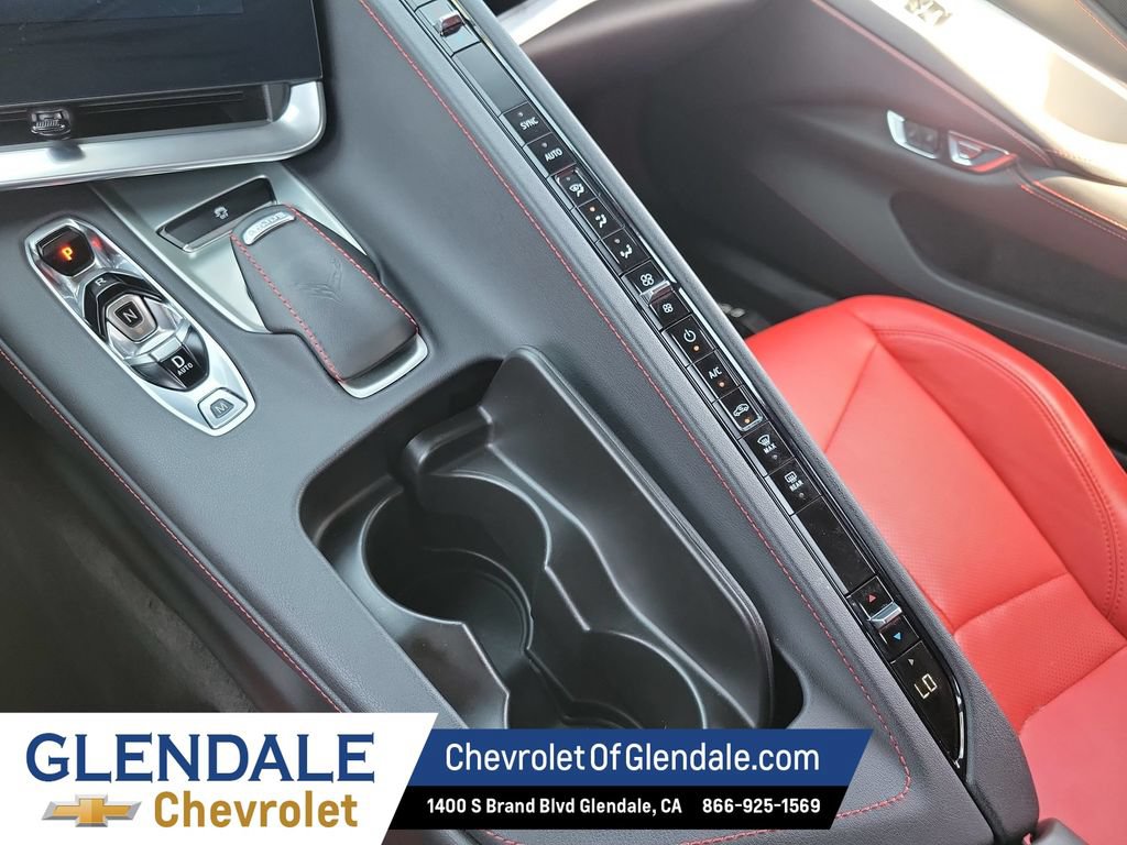 Used 2025 Chevrolet Corvette Z06 RWD image 24