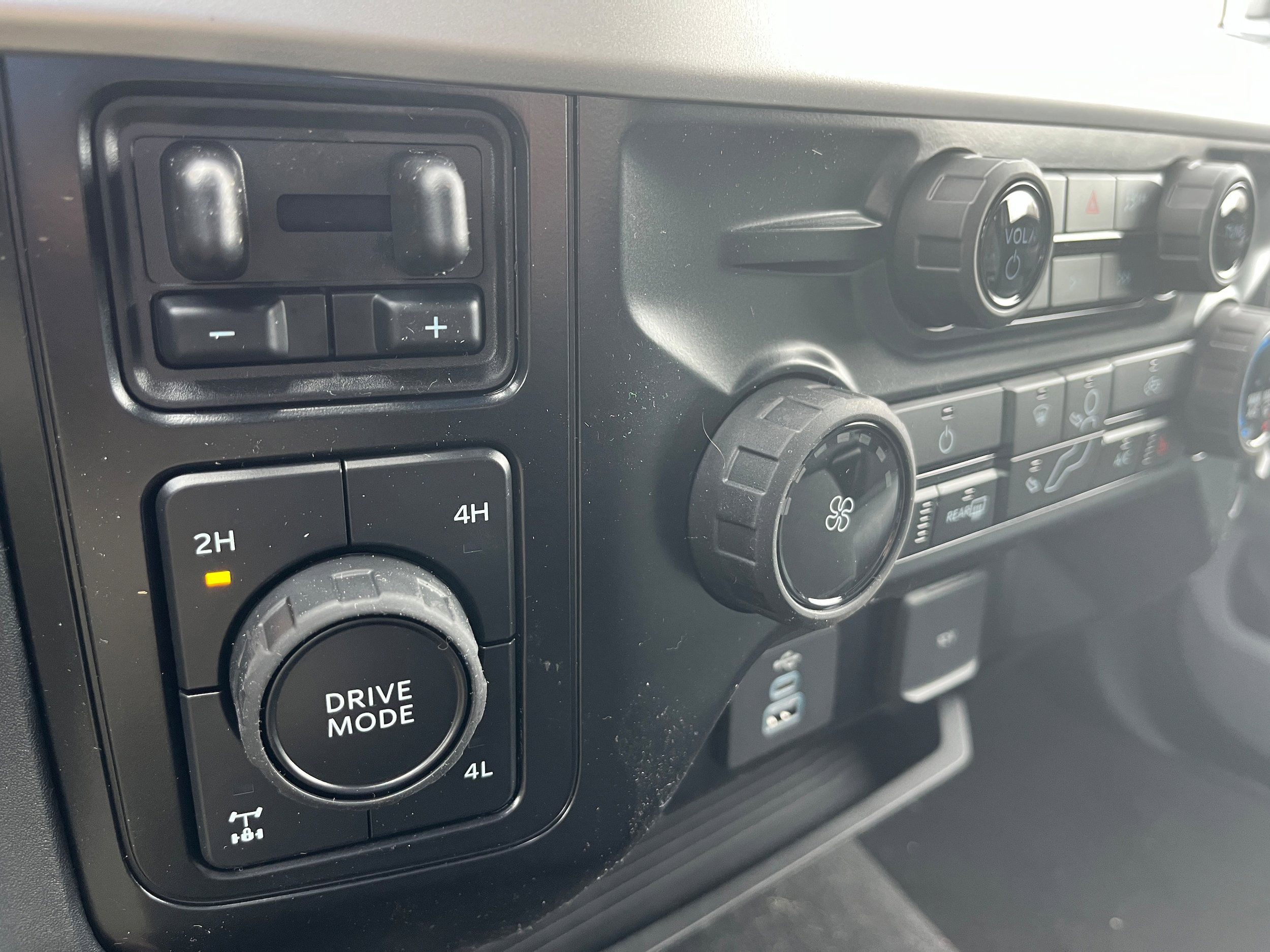 New 2026 Ford F350 XLT w/ XLT Premium Package image 18